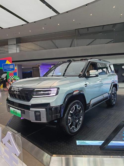 佛山120比亚迪方程豹硬派越野的爆款，英菲尼迪35周年与你共成长